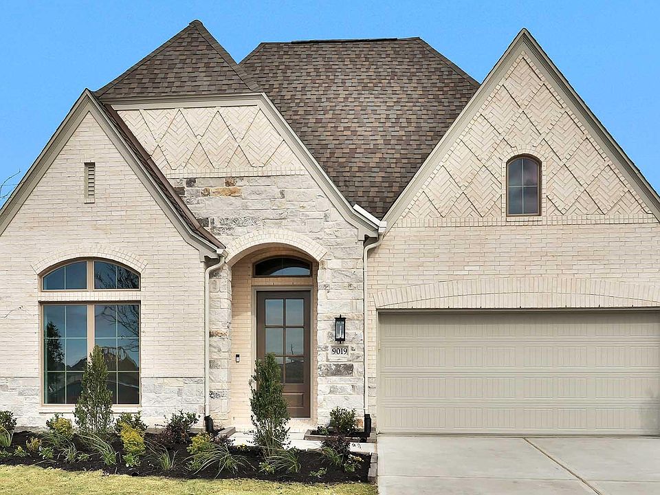 1st image of 9019 Clear Water Trl