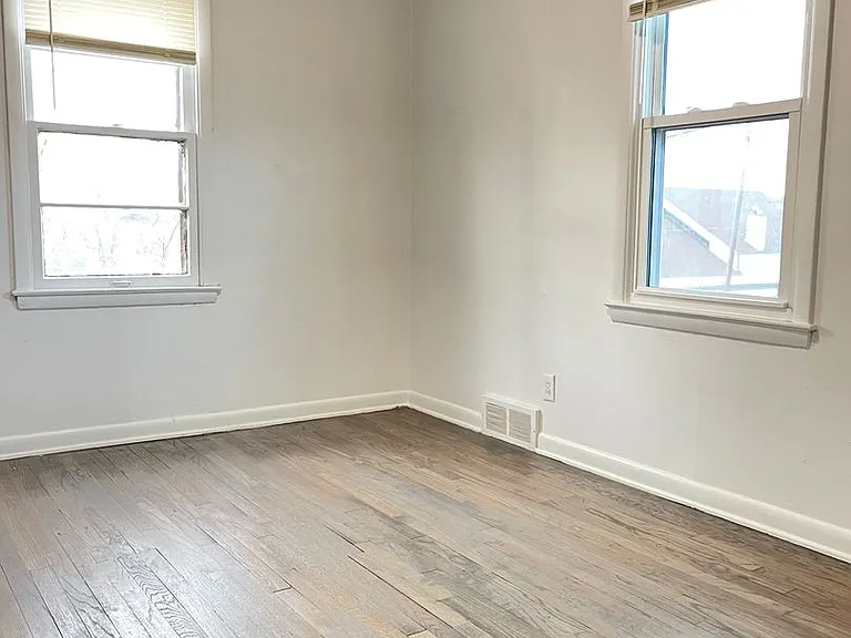 3826 N 36th St — Photo 14
