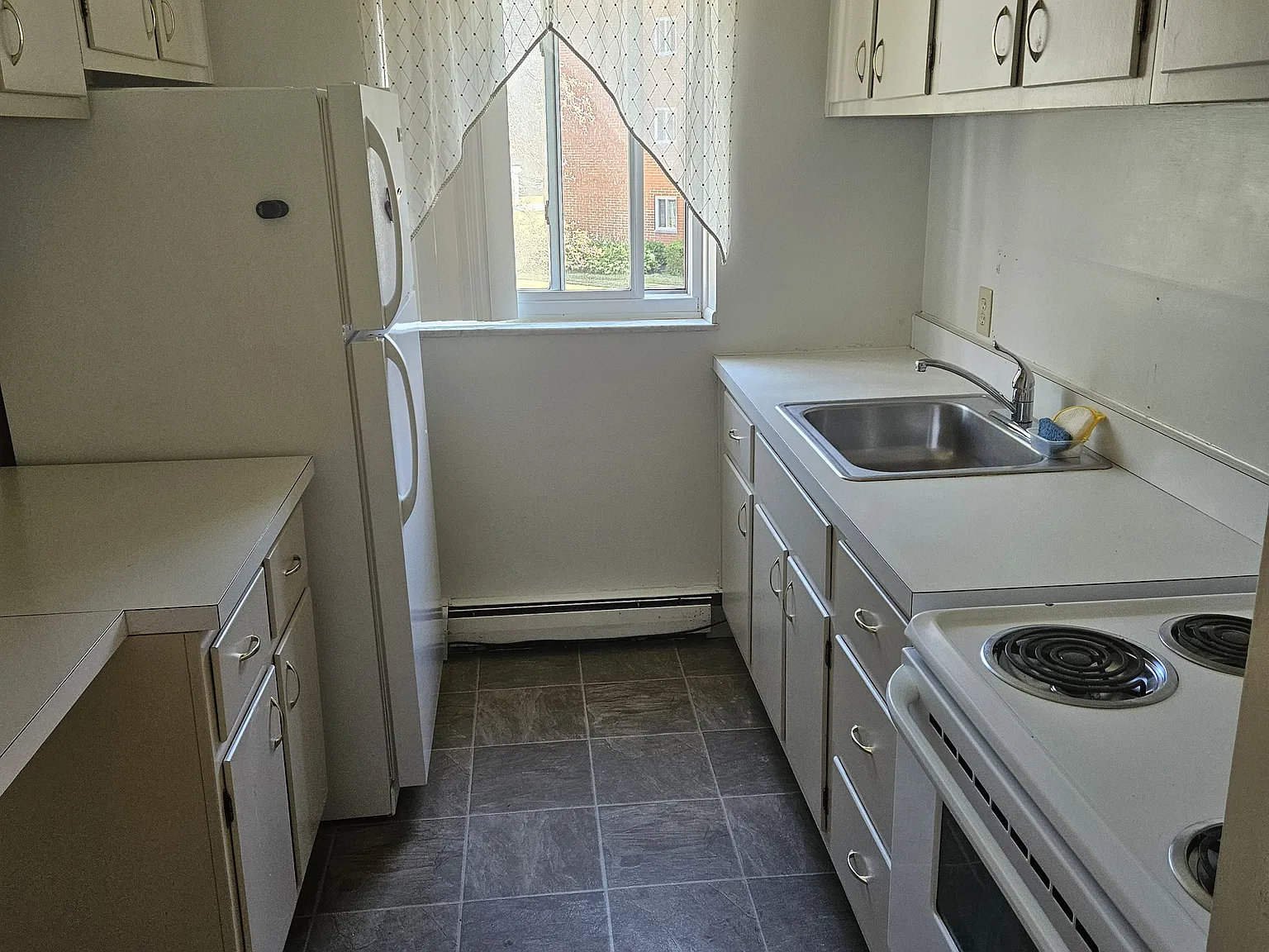 Luther House Apartments — Photo 2