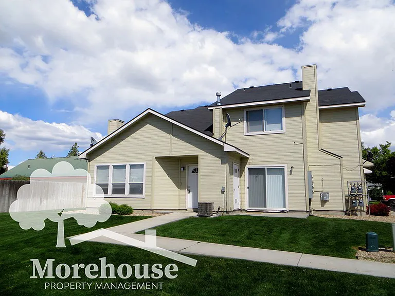 1430 W Bonneville Cir #102 — Photo 1