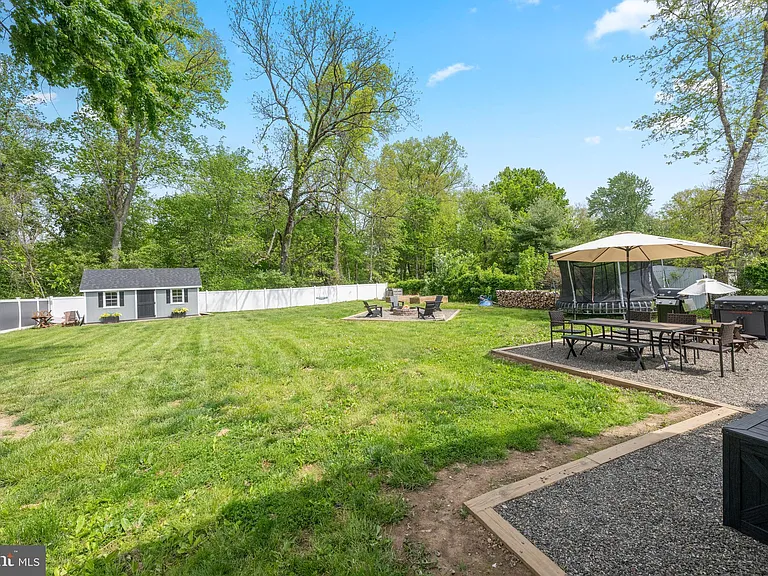 972 Log College Dr — Photo 35