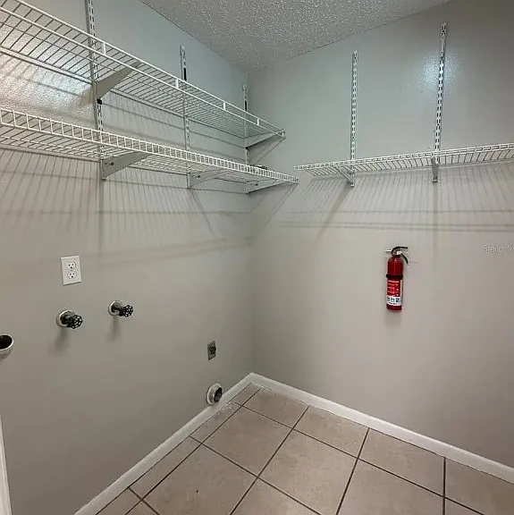 1405 Crystal Ct #B — Photo 6