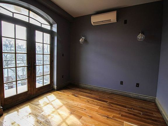 3rd image of 254 Palmetto St #4BA