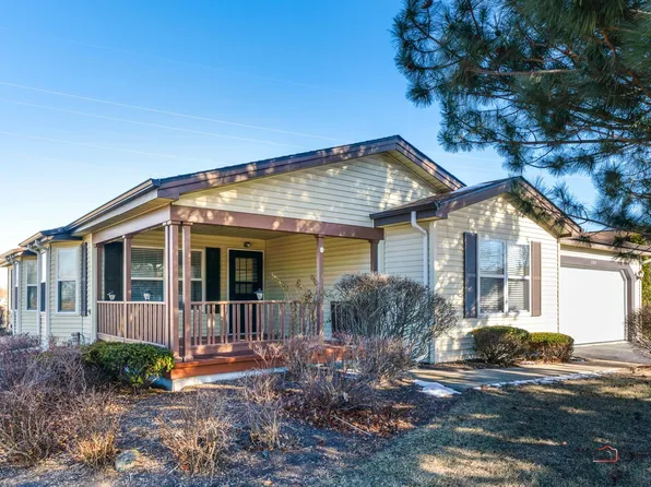 504 Balmoral Ct, Grayslake, IL 60030