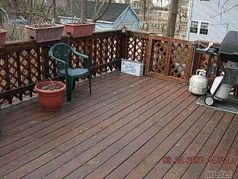 2nd image of 4 Hempstead Dr