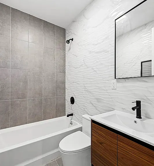 1710 Madison St #2 — Photo 3