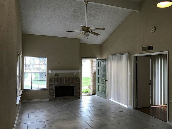 3rd image of 6135 Ludington Dr #5-932