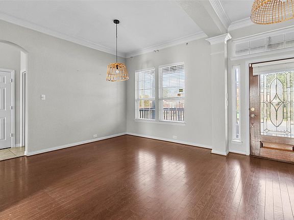 5th image of 2519 46th St