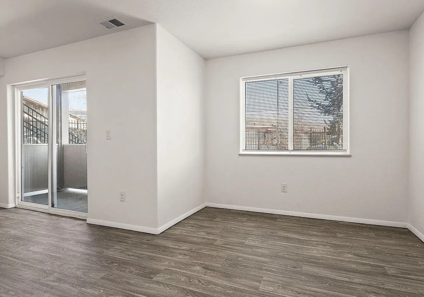 2 bed, 737 sqft, $1,450 — Photo 4