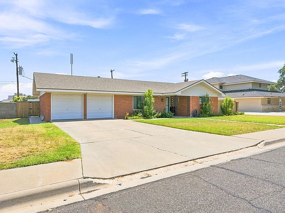 4th image of 3327 Maxwell Dr
