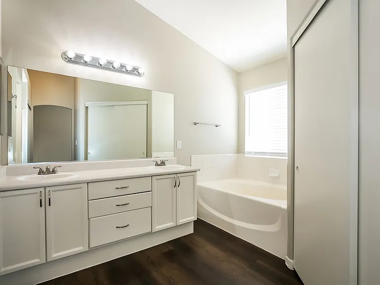 7637 Donald Nelson Ave — Photo 12