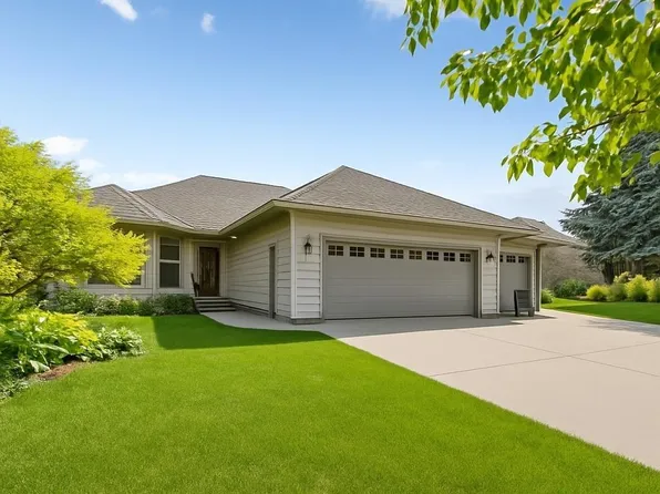 1524 Creek Ln, Northfield, MN 55057