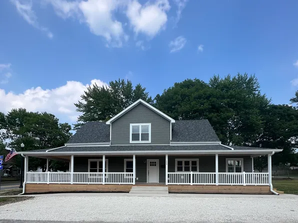 220 10th St, Covington, IN 47932