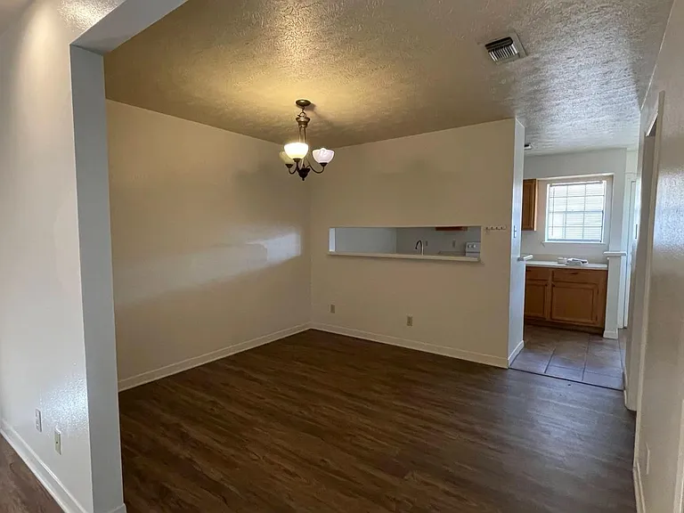 1723 Utah Ave — Photo 4