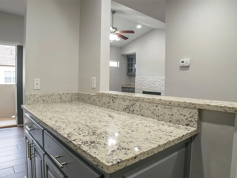4104 N Hall St #331 — Photo 4