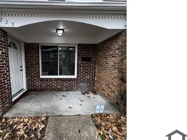 723 White Hall Ln, Virginia Beach, VA 23462
