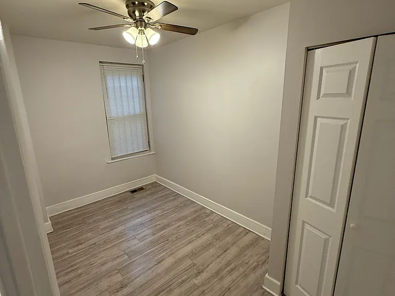 2040 N Darien St — Photo 19