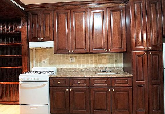 3rd image of 1586 York Ave #11