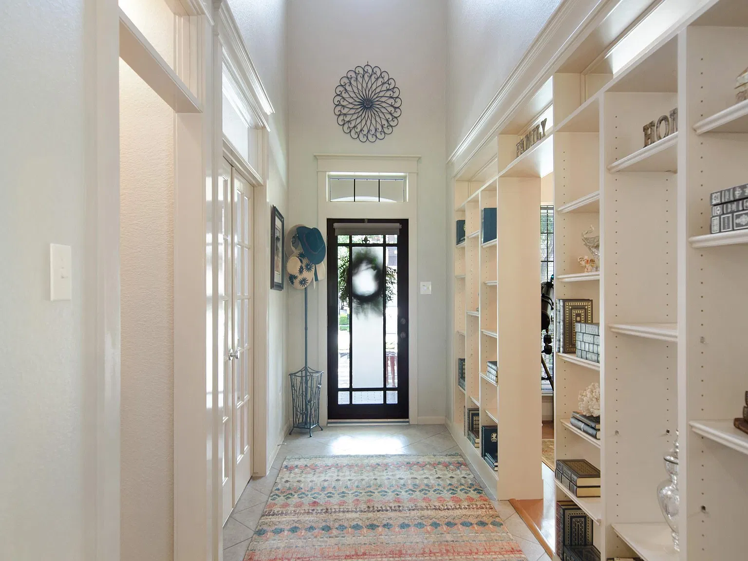 4 bed, 2.5 bath, 3383 sqft, $2,900 — Photo 3