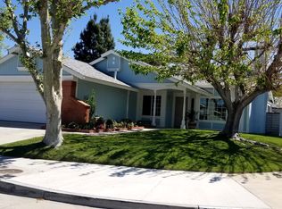 27804 Santa Clarita Rd, Santa Clarita, CA 91350
