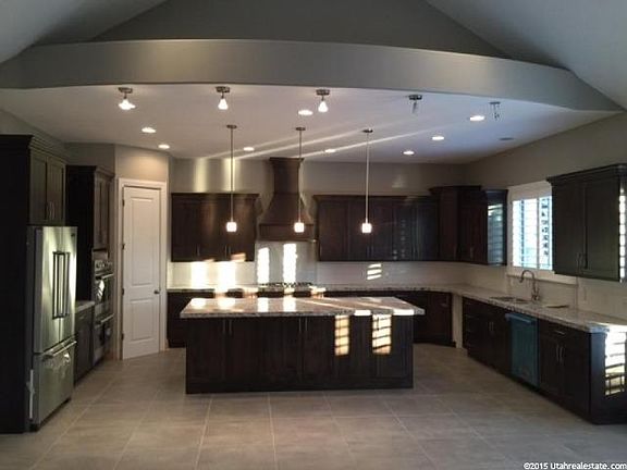 3rd image of 1946 E Villa Park Ln