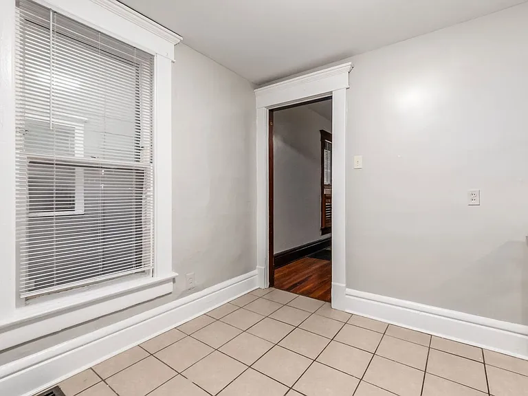 25 E Blake Ave — Photo 12