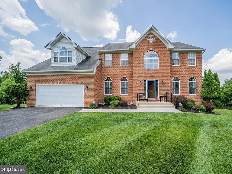 1401 Windjammer Ct — Photo 1