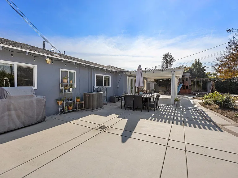525 S Cardiff St — Photo 27