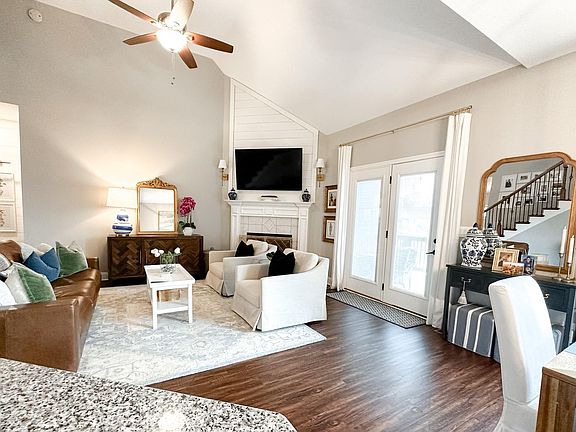 4th image of 194 Towes Ln