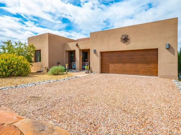 5 Via Quarta, Santa Fe, NM 87507