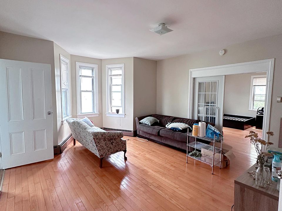 1st image of 12 East St Floor 2