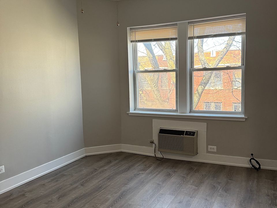 1st image of 6726-3 N Glenwood Ave #109