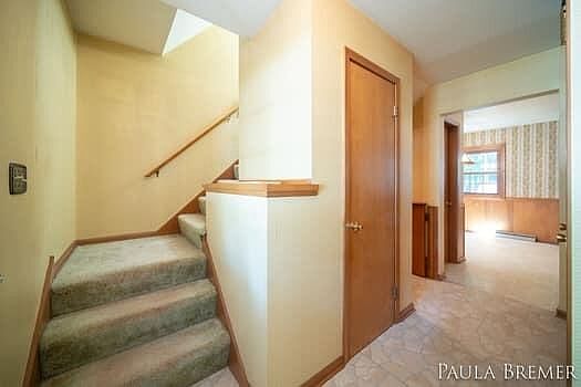5th image of 4405 Cloverleaf Dr SE