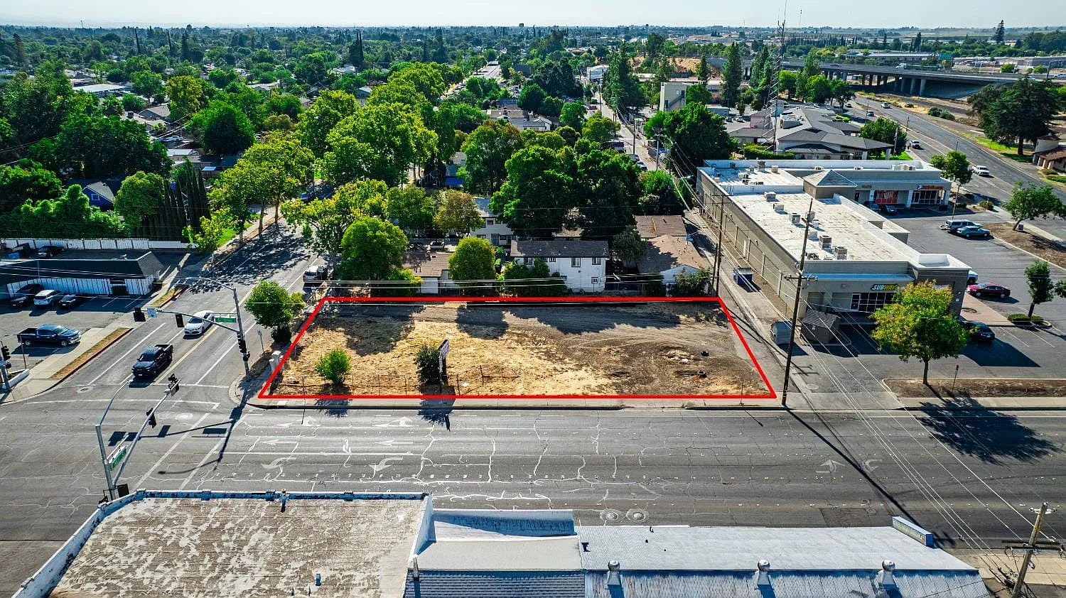 4 E Main St photo 1