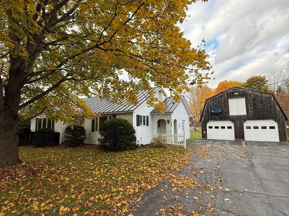 158 Clinton Avenue, Winslow, ME 04901