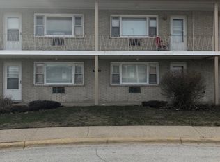 18216 Exchange Ave APT 6, Lansing, IL 60438