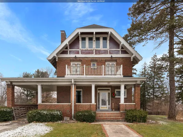 207 N Pine St, New London, IA 52645