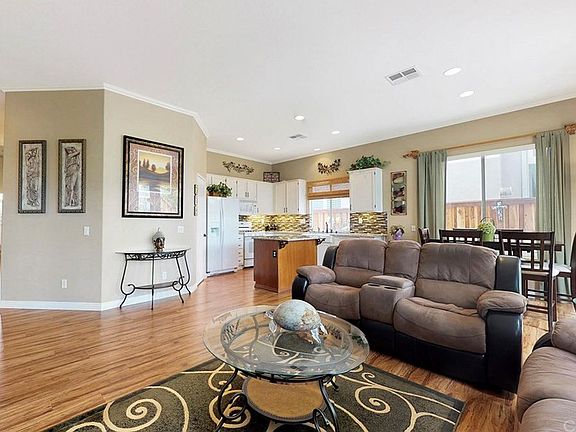 4th image of 32768 Castana Dr