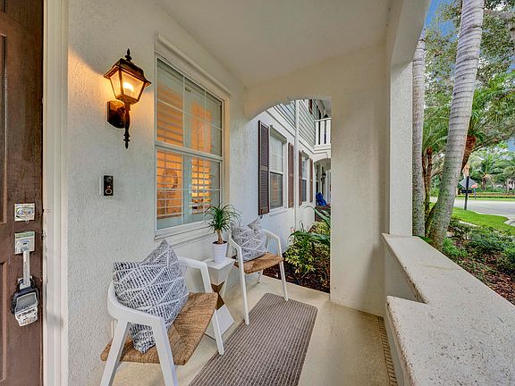 4th image of 3049 E Community Drive