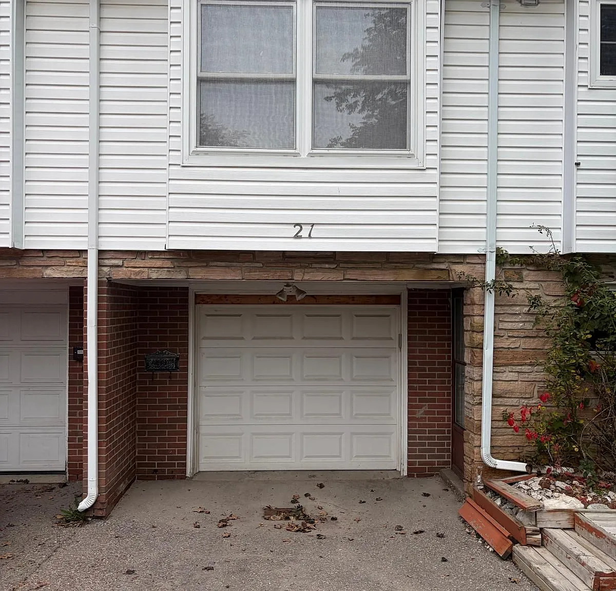 2 bed, $2,000 — Photo 1