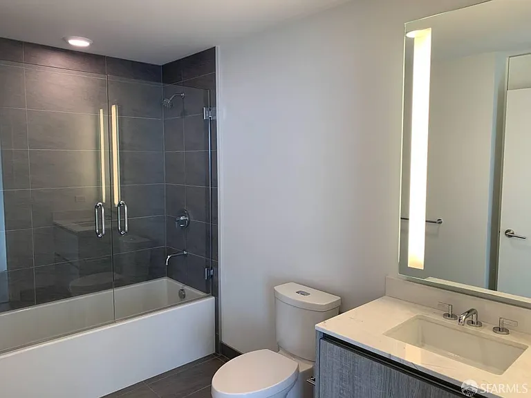338 Main St #11F — Photo 6