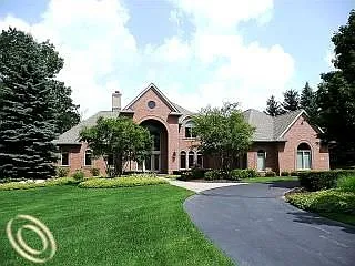 5417 Timber Bend Dr photo 1