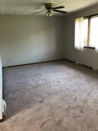 5th image of 29 Lori Dr