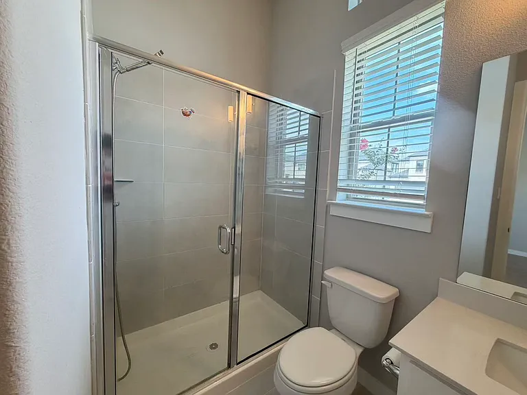 1280 Manfreda St — Photo 8