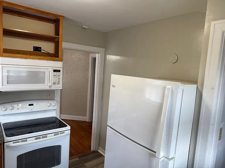 4112 Fulton Ave — Photo 22