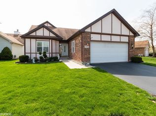 21055 W Hazelnut Ln, Plainfield, IL 60544