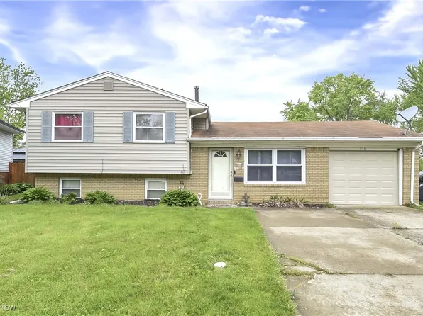 816 Sherwood Dr, Elyria, OH 44035