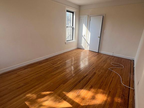5th image of 32-06 29th St #2E