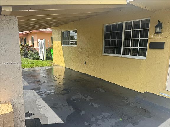 3rd image of 2411 NW 60th Ter