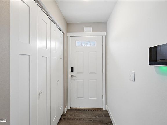 5th image of 3600 S Vale Ave